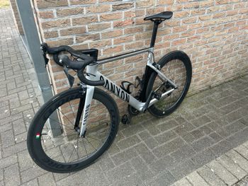 Canyon Aeroad Shimano Ultegra 2017 Road & Gravel d'occasion — image 3 sur 15
