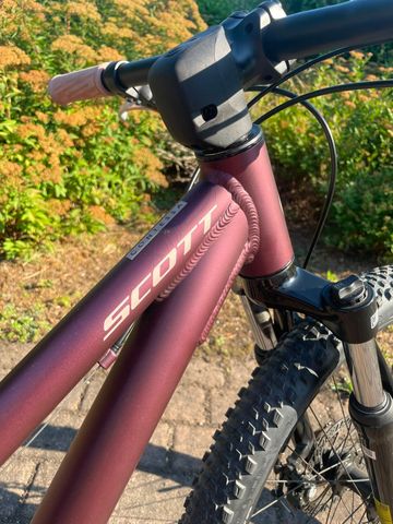 Used Scott ISO4210 2023 Mountainbike, Purple — image 2 of 11