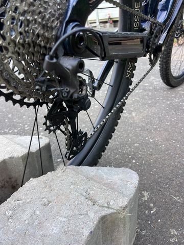 Brugt Trek Slash Shimano SLX 2022 Mountainbike — billede 15 af 24