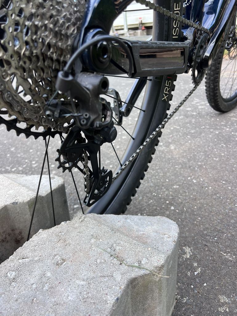 Brugt Trek Slash Shimano SLX 2022 Mountainbike — billede 15 af 24