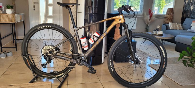 Tweedehands Giant XTC Advanced 29 1 2021 2021 Mountainbike — afbeelding 1 van 7