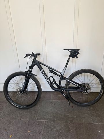 Gebrauchtes Canyon Neuron AL 6.0 2020 2020 Mountainbike, Schwarz, 27.5, 29 — Bild 2 von 7