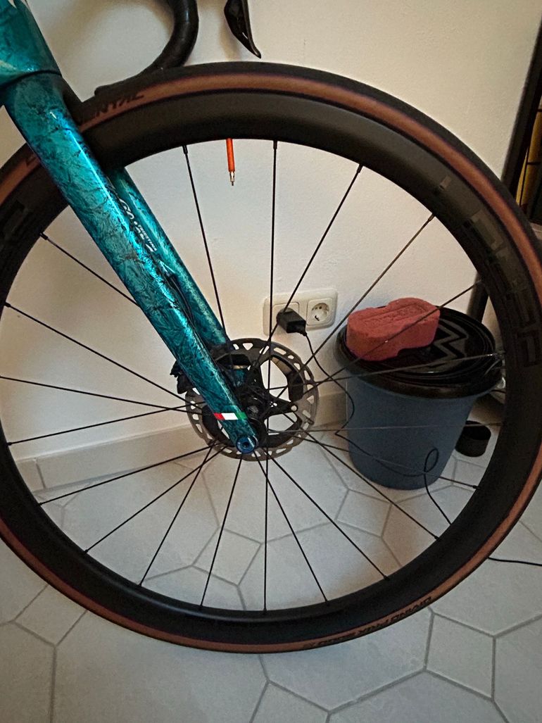 Brugt Wilier Custom Shimano Dura Ace Di2 2023 Road & Gravel — billede 8 af 9