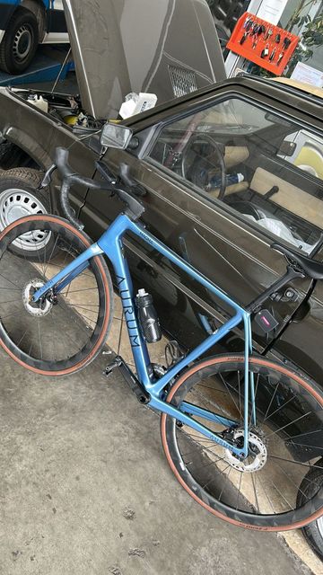Aurum Magma SRAM Rival eTap AXS 2023 Road & Gravel d'occasion — image 2 sur 3
