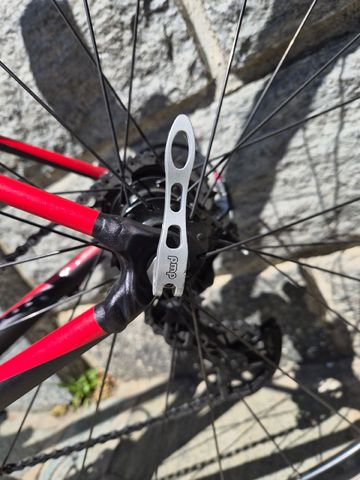 Używany Cinelli Experience Shimano 105 2022 Road & Gravel — zdjęcie 5 z 11