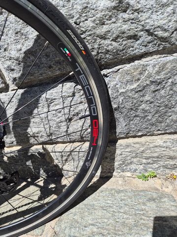 Używany Cinelli Experience Shimano 105 2022 Road & Gravel — zdjęcie 6 z 11