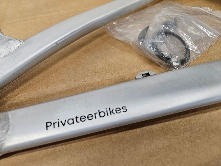 Used Privateer 161 Frameset 2023 Frameset 2023 Mountainbike, Light Gray, 27.5, 29 — image 7 of 14