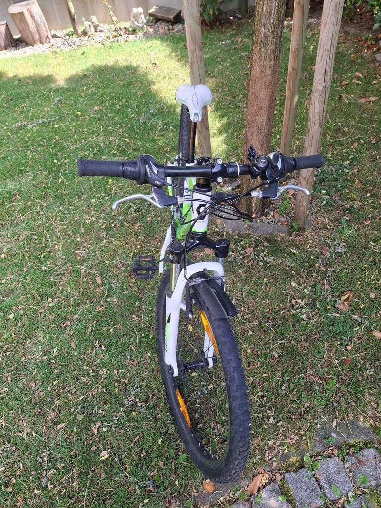 Used Scott Scale Shimano Altus 2016 Youth, Green — image 4 of 4