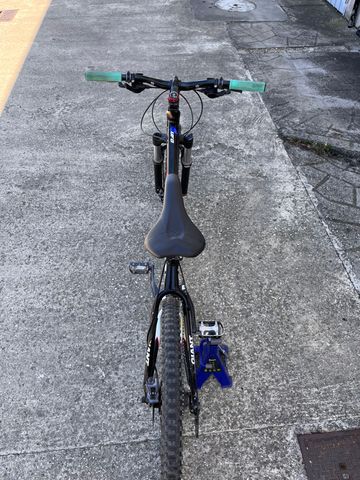 Gebrauchtes Giant Terrago 1 2010 Mountainbike, Schwarz — Bild 2 von 11