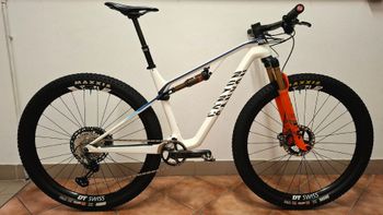 Used Canyon Lux CF SLX 9 TEAM 2022 2022 MTB