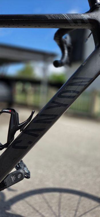 Canyon Endurace CF 8.0 2020 2020 Road & Gravel usato, Nero — immagine 7 di 11