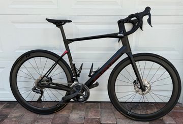 Used BMC Roadmachine 01 FOUR 2020 2020 Road & Gravel, Black — image 4 of 11