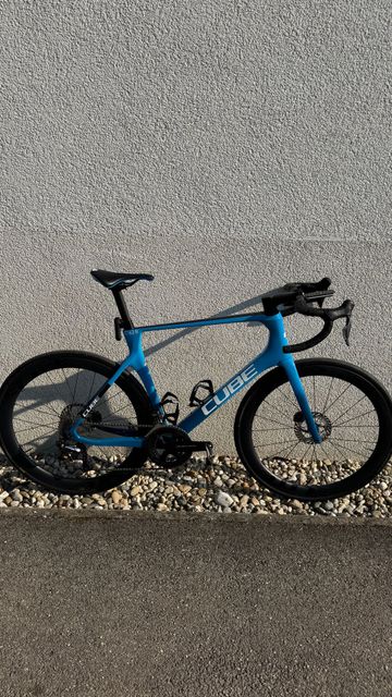 Used CUBE AGREE C:62, RACE 2022 2022 Road & Gravel