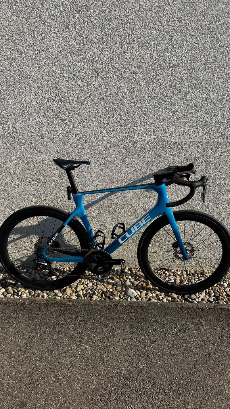 Used CUBE AGREE C:62, RACE 2022 2022 Road & Gravel