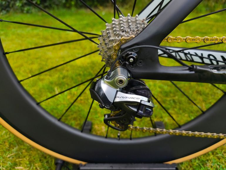 Canyon Speedmax Shimano Dura Ace Di2 2015 Road & Gravel d'occasion — image 4 sur 9