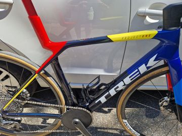 Gebrauchtes Trek Madone Frameset 2024 Road & Gravel, Blau — Bild 1 von 3