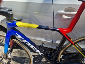 Gebrauchtes Trek Madone Frameset 2024 Road & Gravel, Blau — Bild 2 von 3