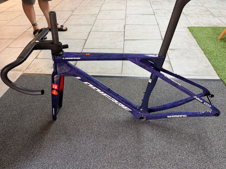 Used Lapierre Custom Frameset 2025 Road & Gravel, Blue — image 2 of 3