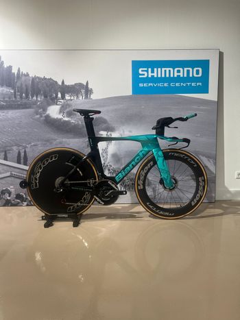 Gebrauchtes Bianchi Aquila RC Dura Ace Di2 4IIII Pwm 2026 2026 Road & Gravel