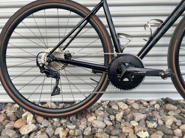 Tweedehands Giant Contend SL Disc 1 2022 2022 Road & Gravel — afbeelding 2 van 13