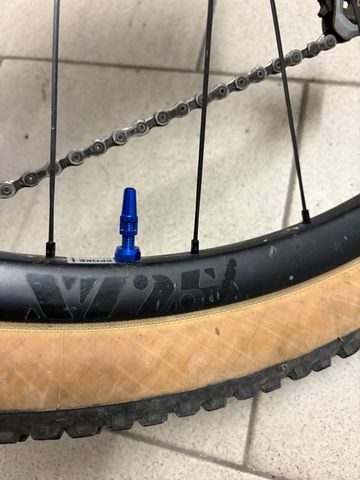 Used BMC Fourstroke 01 THREE 2020 2020 Mountainbike, Black — image 11 of 13