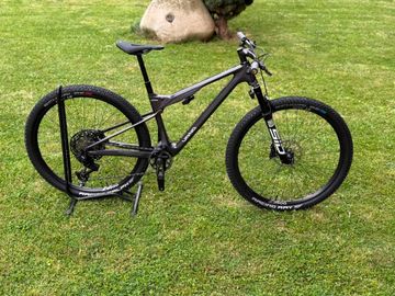 Używany UNNO Custom Sram X0 EAGLE AXS 2026 MTB