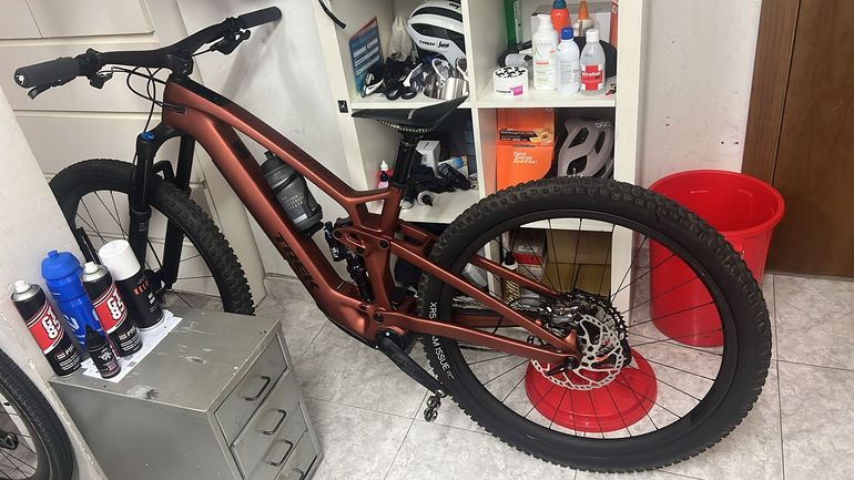 Brugt Trek Fuel EXe 9.7 2024 2024 Mountainbike — billede 9 af 10