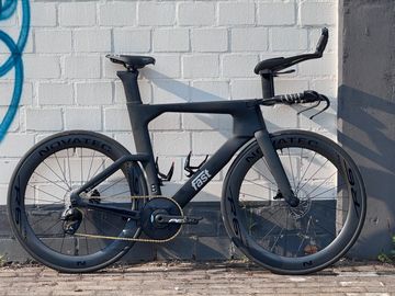 Velobuild Custom SRAM Rival eTap AXS 2025 Road & Gravel usato
