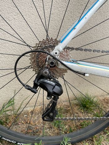 Used Giant Defy 3 2016 2016 Road & Gravel, White — image 3 of 7