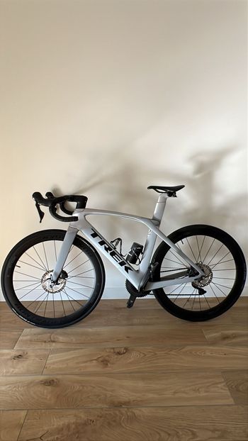 Käytetty Trek Madone SLR 6 Disc 2020 2020 Road & Gravel
