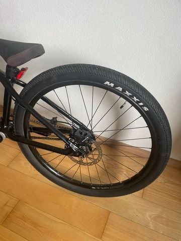Used Canyon Stitched 2025 Urban, Black — image 3 of 10