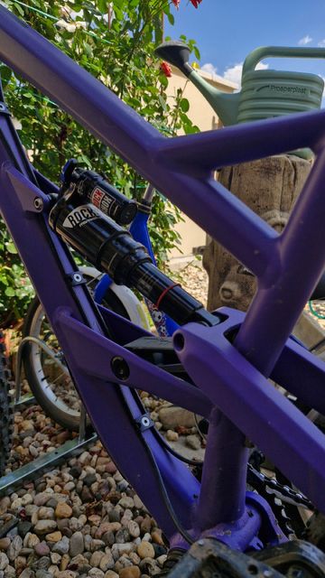 Used Yt capra 2018 Custom SRAM X01 2018 Mountainbike, Purple — image 3 of 4