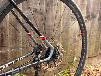 Used Focus Cayo Shimano Ultegra 2017 Road & Gravel, Black — image 9 of 10