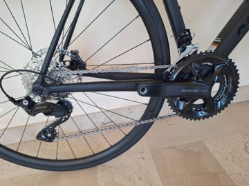 Cannondale caad 14 Custom Shimano 105 2026 Road & Gravel usato, Nero — immagine 3 di 13