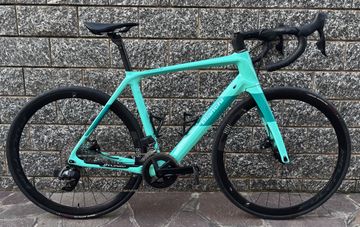Bianchi Infinito CV Ultegra Di2 2024 2024 Road & Gravel d'occasion