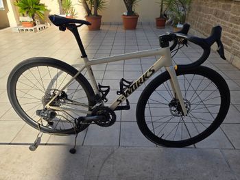 Specialized Aethos SRAM Rival eTap AXS 2024 Route & Gravel d'occasion