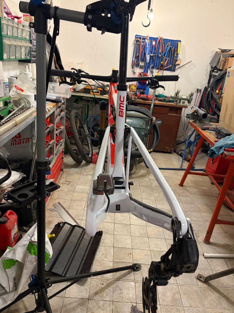 Used BMC Fourstroke 01 LTD 2024 Frameset 2024 Mountainbike, Red, 29 — image 2 of 5