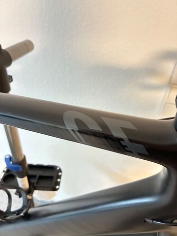 Tweedehands Canyon Endurace CF 8.0 2021 2021 Road & Gravel — afbeelding 3 van 6