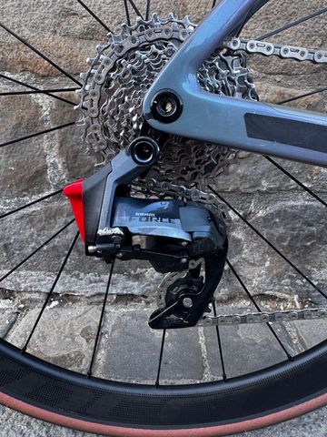 Brugt Scott Addict RC 10 2021 2021 Road & Gravel — billede 3 af 8
