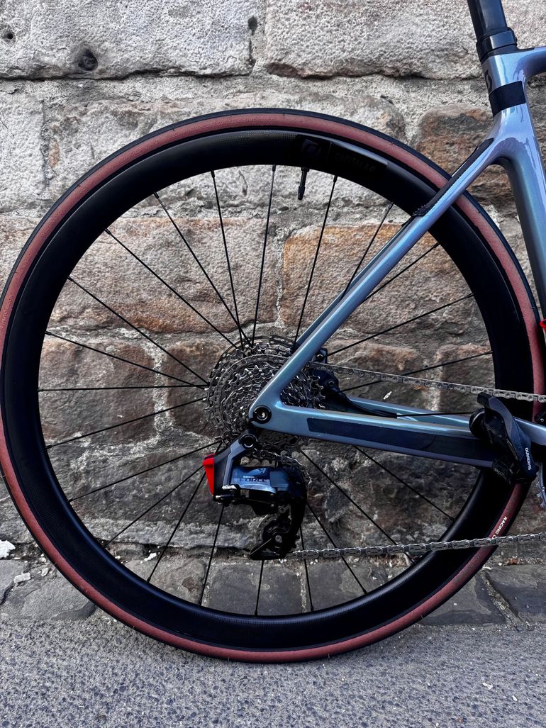 Brugt Scott Addict RC 10 2021 2021 Road & Gravel — billede 5 af 8