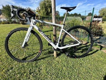 Gebrauchtes Specialized Diverge SRAM Rival eTap AXS 2021 Road & Gravel, Hellgrau — Bild 4 von 7