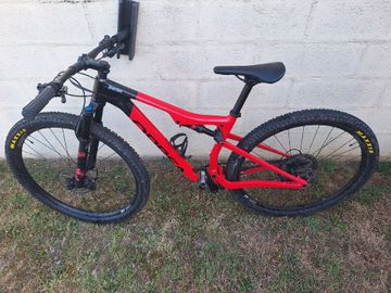 Used Orbea oiz Custom Shimano Deore XT 2024 Mountainbike, Red — image 2 of 15