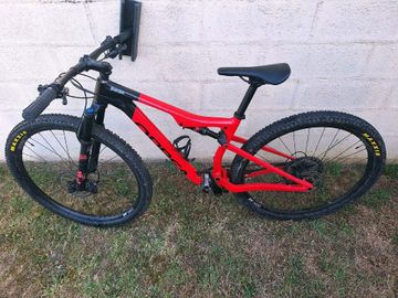 Used Orbea oiz Custom Shimano Deore XT 2024 Mountainbike, Red — image 8 of 15