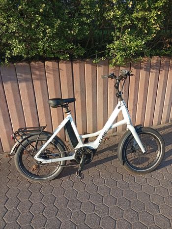 Używany CUBE Compact Hybrid 500 2022 2022 Urban & Touring