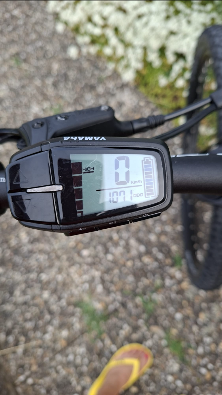 Used Ghost E-Teru Shimano Deore 2024 Mountainbike, Light Gray — image 4 of 5