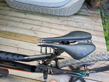 Used Scott Genius 940 2019 2019 Mountainbike, Black, 29 — image 11 of 16