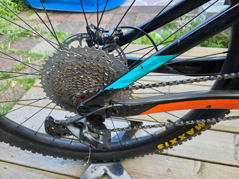 Używany Scott Genius 940 2019 2019 Mountainbike — zdjęcie 3 z 16