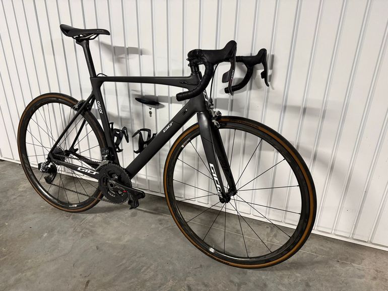 Used GIRS Custom SRAM Red eTap 2017 Road & Gravel, Black — image 3 of 3