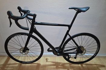 Used Cannondale Caad Shimano 105 2025 Road & Gravel, Black — image 2 of 31