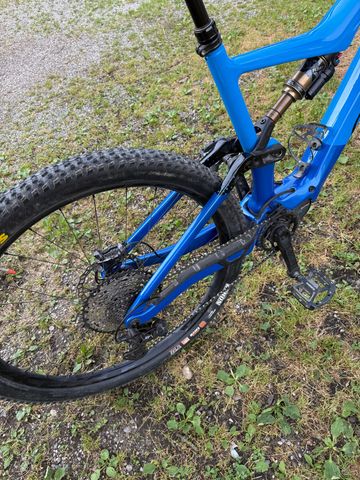 Gebrauchtes Orbea RISE M10 2022 2022 Mountainbike, Blau, 29 — Bild 5 von 9